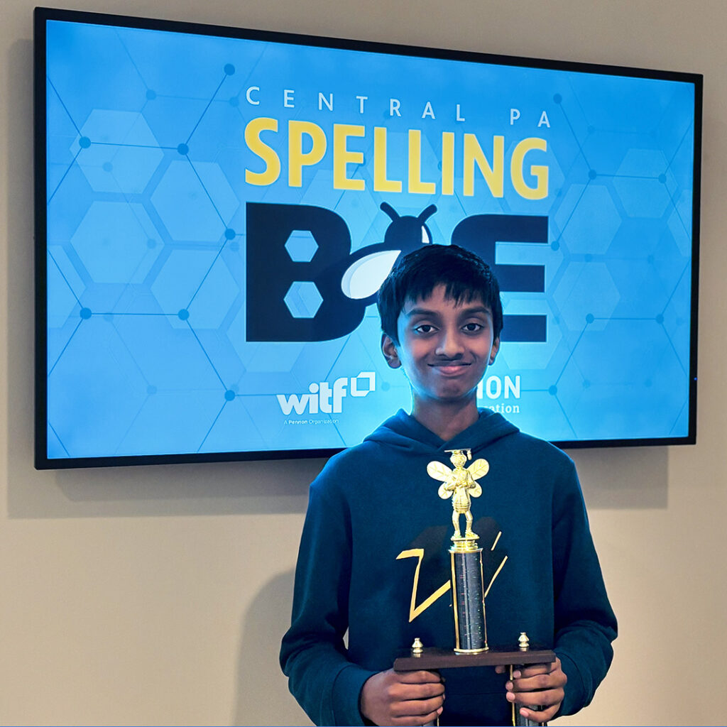 Aksaj with his trophy